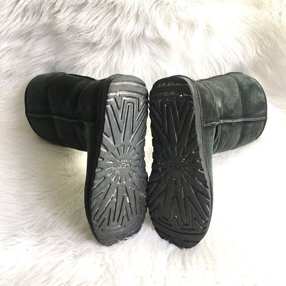 🔃UGG Black Classic Tall Boots - Picture 9 of 10